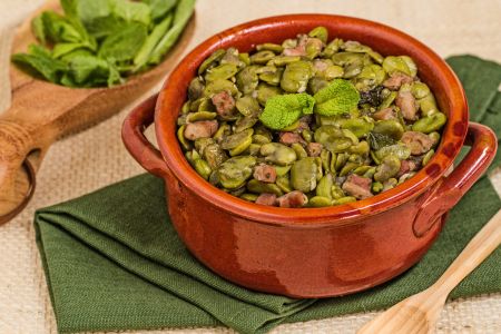 Favas com hortelã