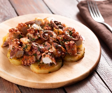 Polvo à galega (pulpo a la gallega)