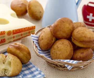 Krapfen salgados com batatas e Emmentaler