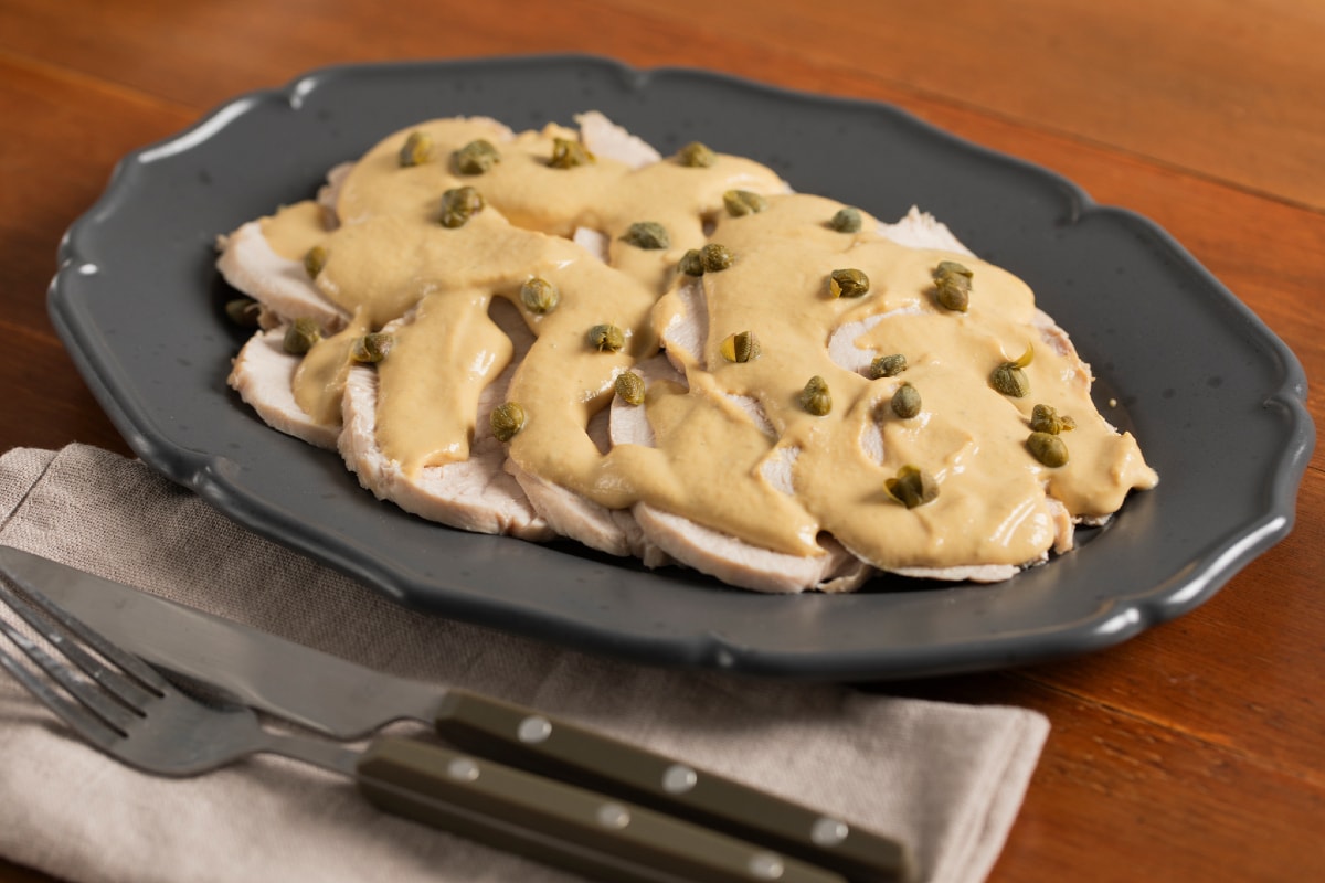 Peru com molho de atum