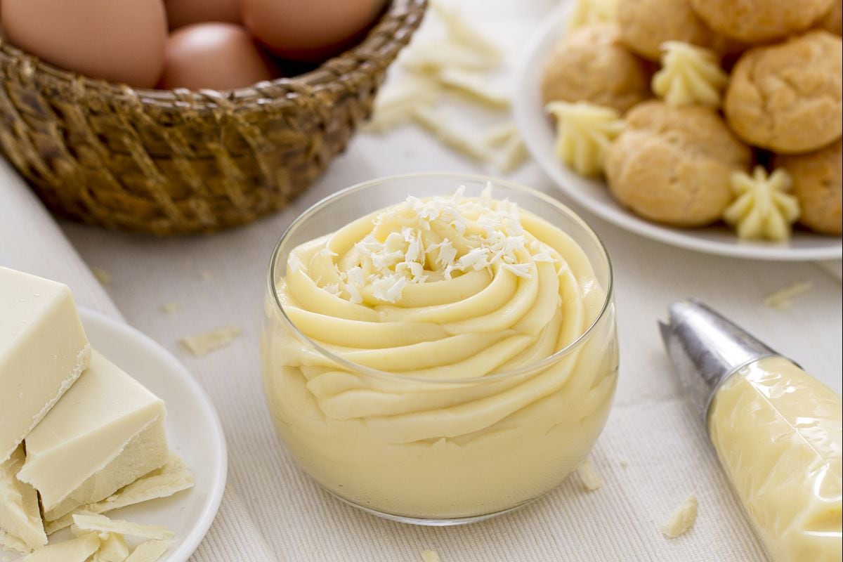 Creme de confeiteiro de chocolate branco