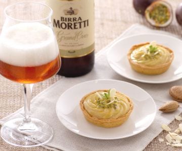 Tortinhas de amêndoas com creme de cerveja