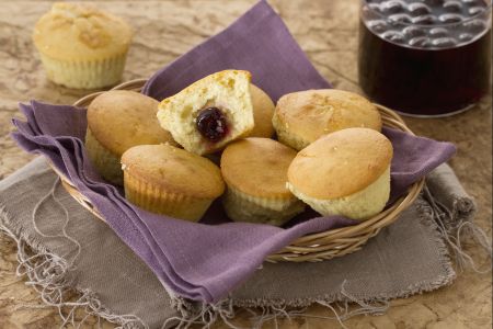 Muffin de baunilha com coração de amarena