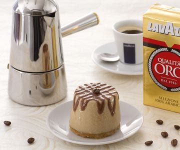 Cremoso de café com biscoito de amêndoas