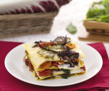 Lasanha de legumes com creme de taleggio