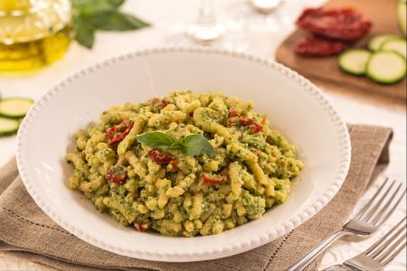 Passatelli com pesto de abobrinha