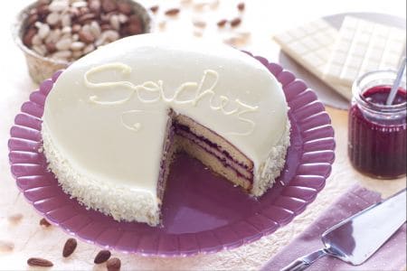 Sacher de chocolate branco