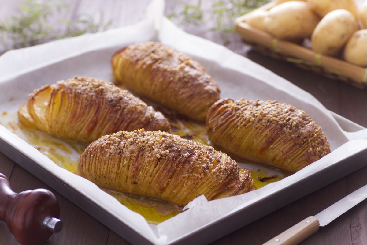 Batatas hasselback