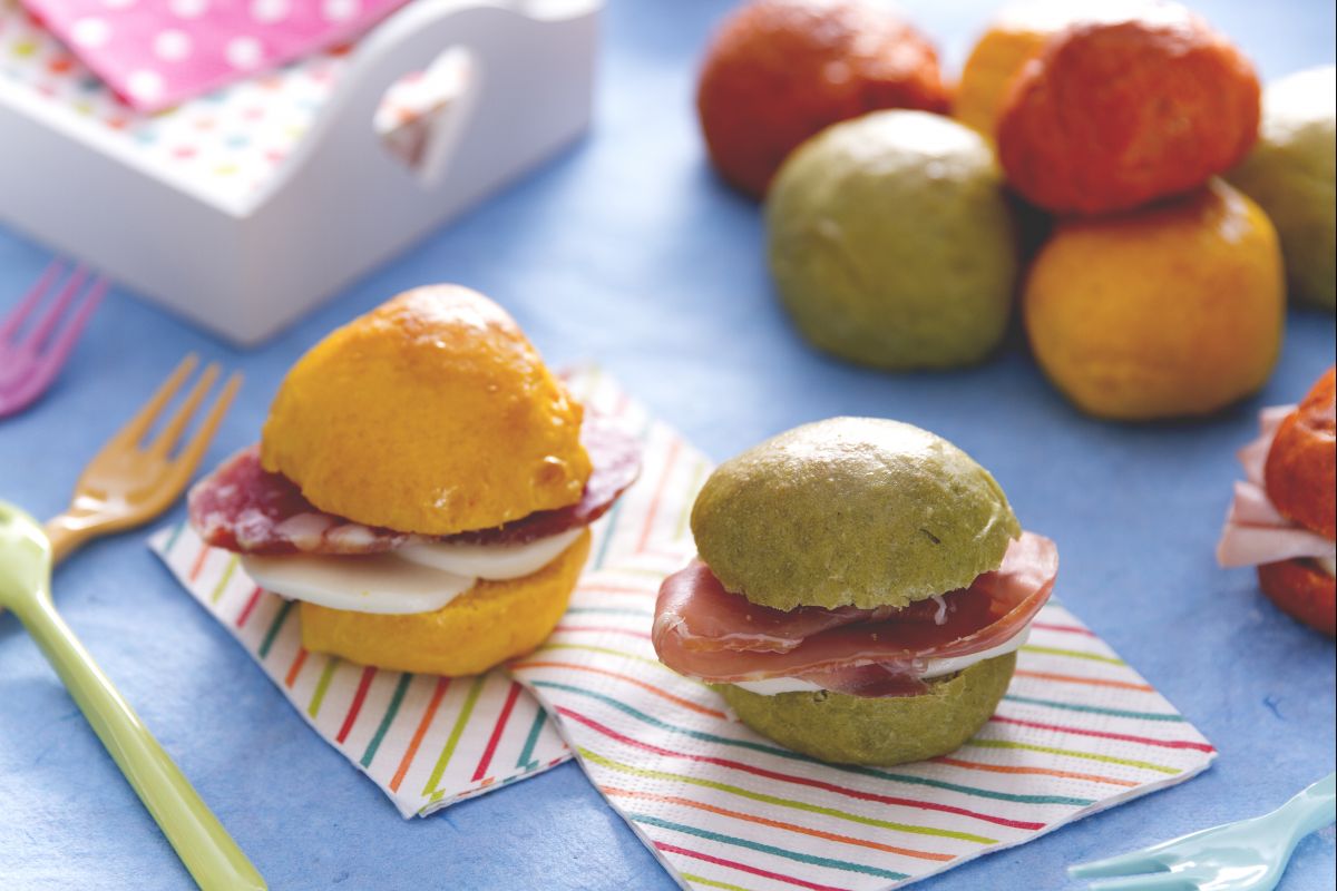 Pães coloridos