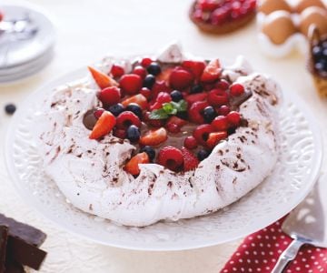 Pavlova de cacau com creme de chocolate