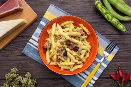 Garganelli favas e speck