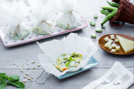 Cartocci de favas e queijo