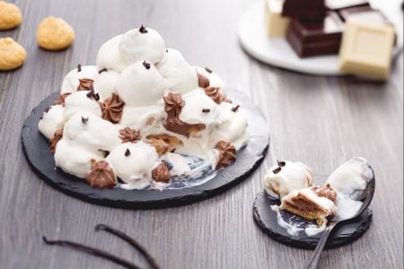 Profiteroles com chocolate branco
