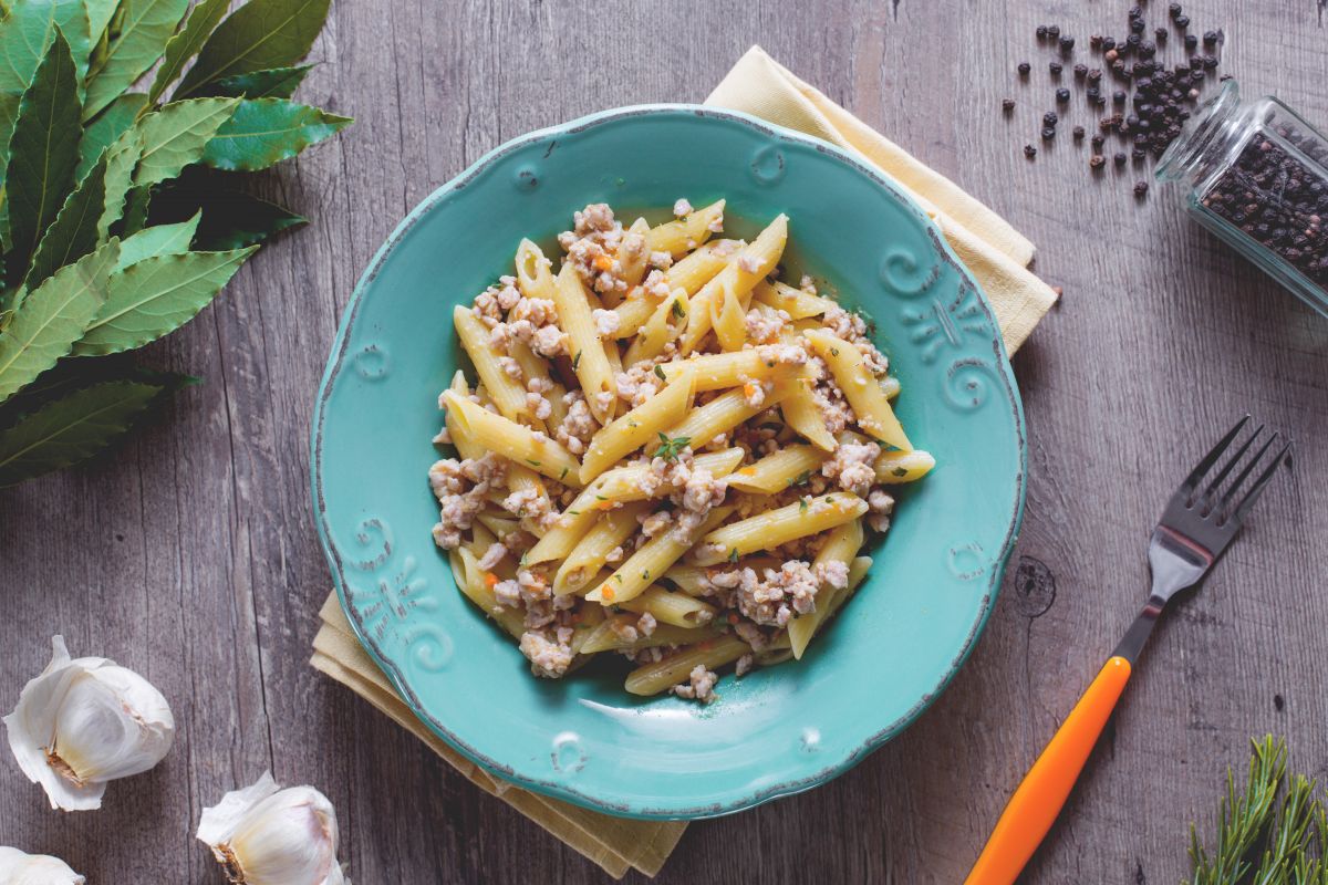 Penne ao ragu branco de coelho