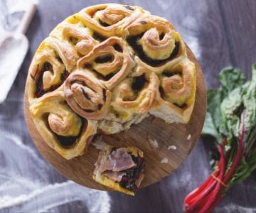 Torta salgada de rosas