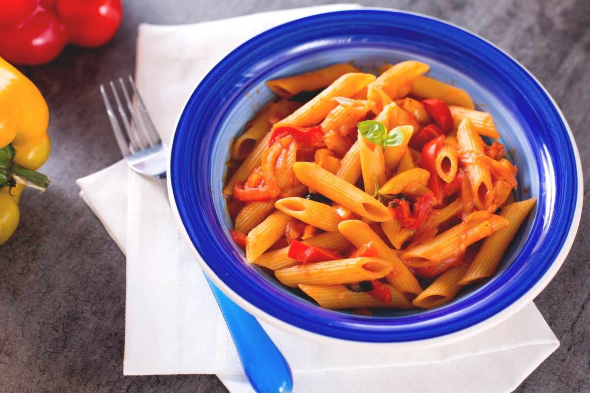 Penne com pimentões