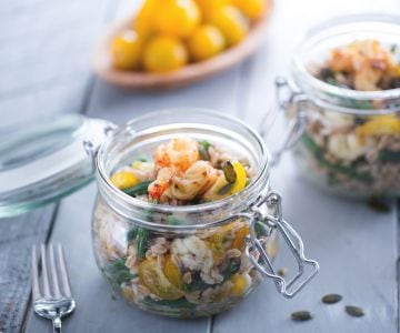 Salada de espelta e camarões