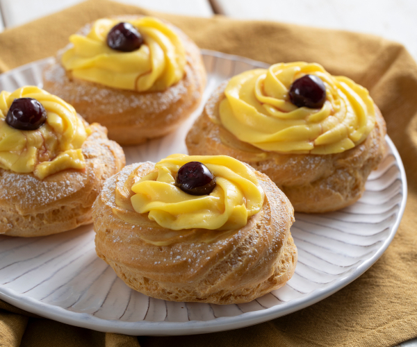 Zeppole de San Giuseppe ao forno