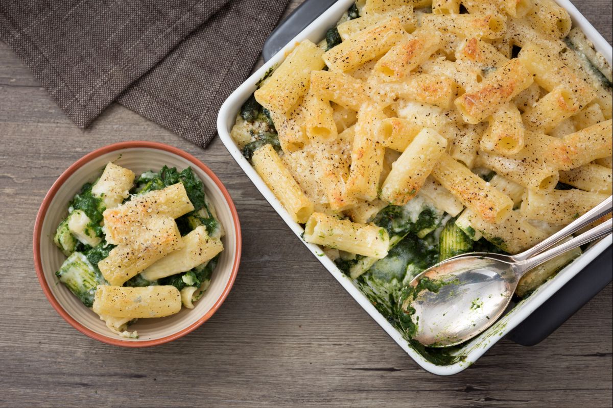 Massa gratinada com espinafre