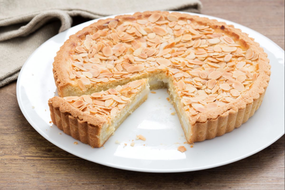 Torta de leite e amêndoas