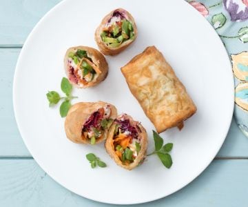 Rolinhos de massa filo vegetarianos