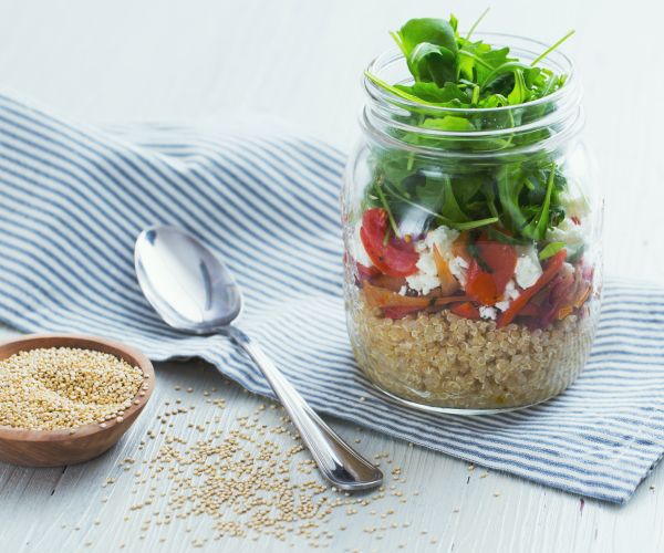 Quinoa berinjela e hortelã