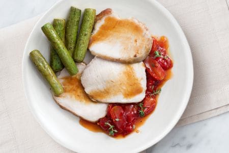 Lombo de porco com geleia de tomates
