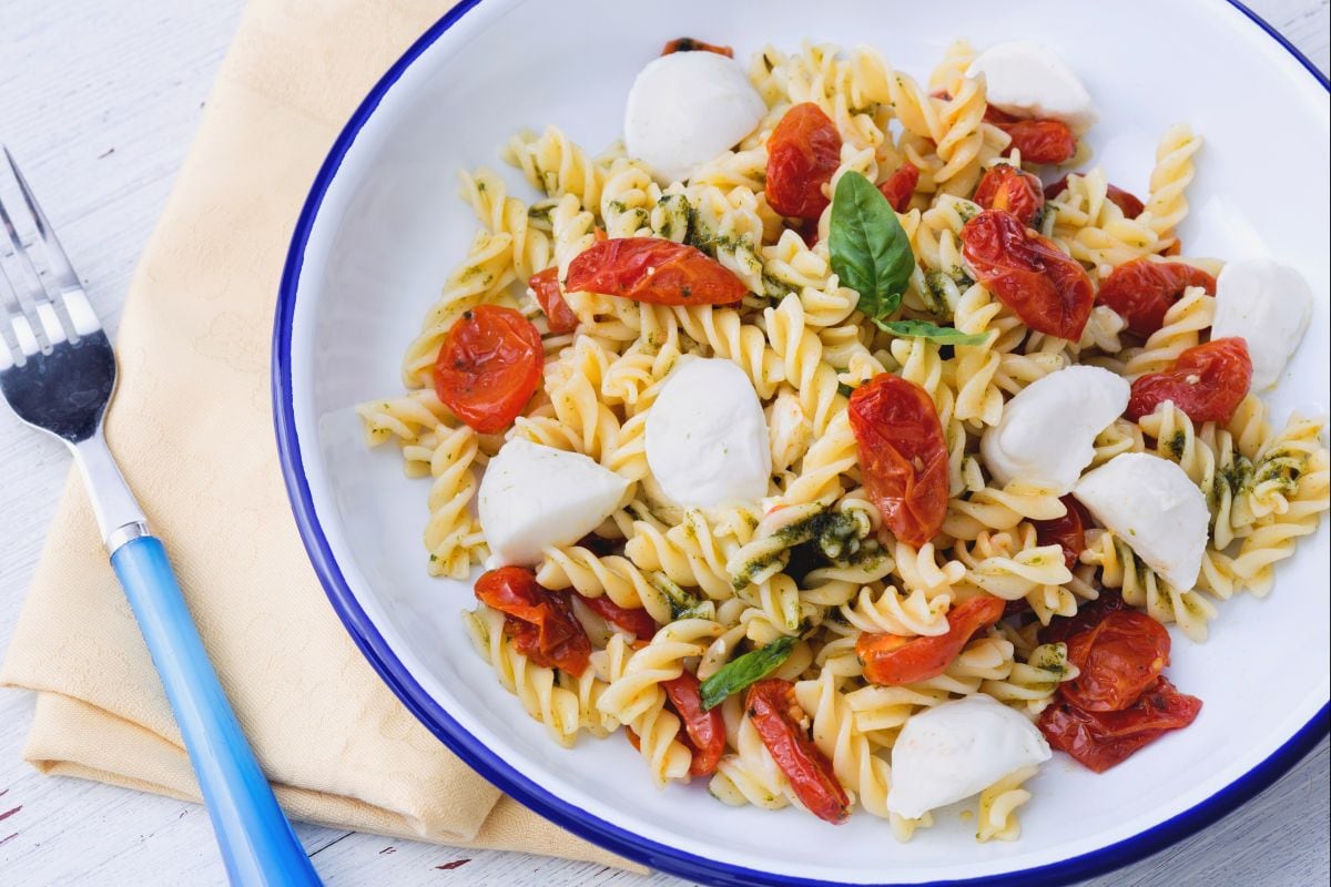 Pasta caprese