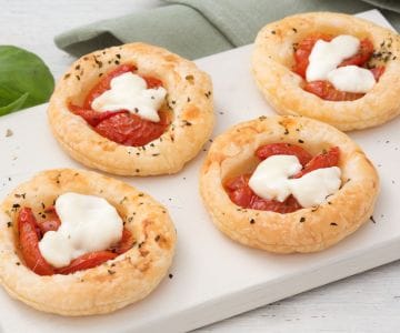 Folhados caprese