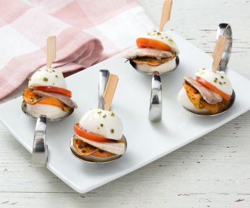 Bolinhos de mussarela e sardinha