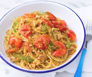 Massa com tomates e fresella