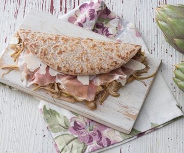 Piadina culatello e alcachofras