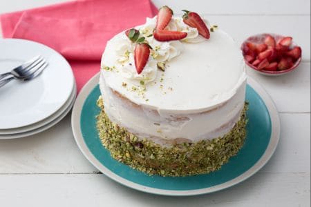 Torta de mascarpone e morangos
