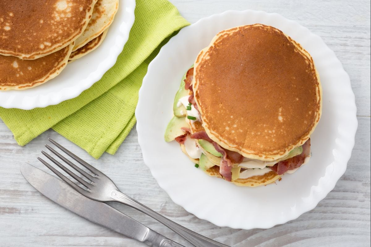 Panquecas salgadas com bacon e crème fraîche