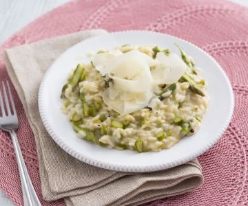 Risoto de aspargos e raspadura